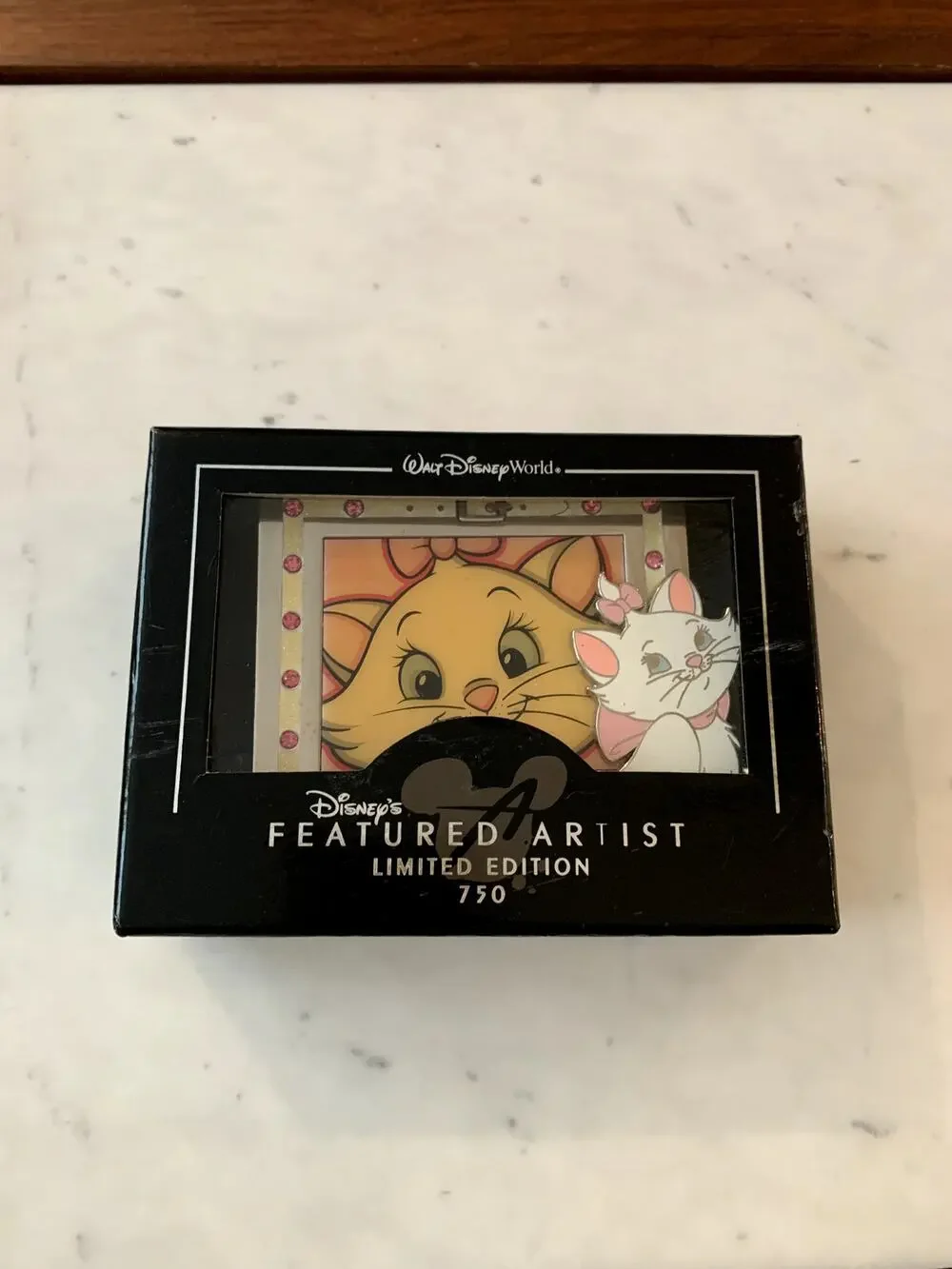 Aristocats Marie Mini Jumbo LE 750 Disney Trading Boxed Pin Susan Foy